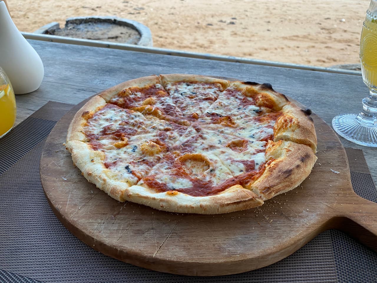 COSTA Beach Restaurant, the Margherita from the side