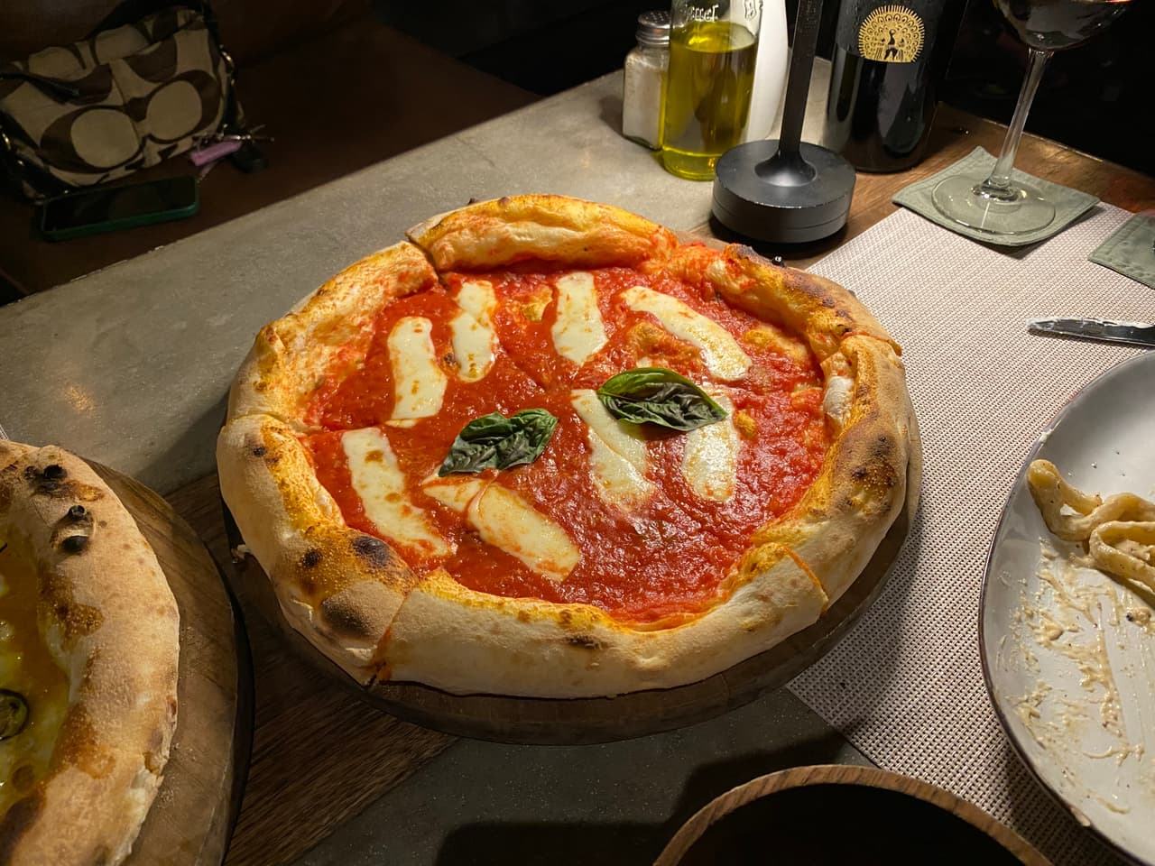 Fucina, the Margherita from the side